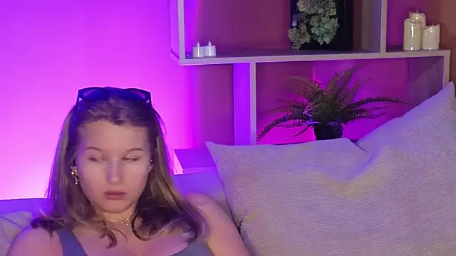 ImiMonroe online show from 13, 6, 2026