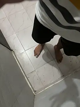 Snapshot of KabirDickhead chatting on 21, 11, 2025 KabirDickhead online show from 21, 11, 2025