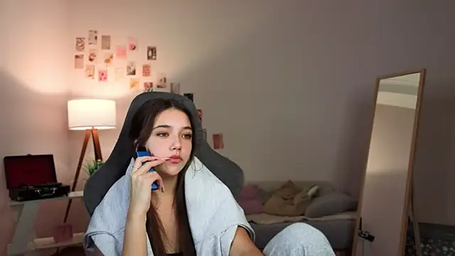 Vexorine online show from 15, 12, 2025