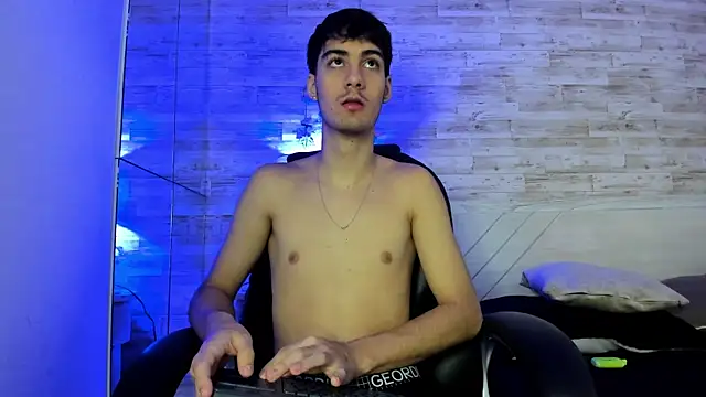 Emir Ozan  online show from 2, 12, 2025