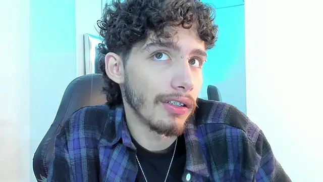 Snapshot of JojoBraando chatting on 29, 11, 2025 JojoBraando online show from 29, 11, 2025