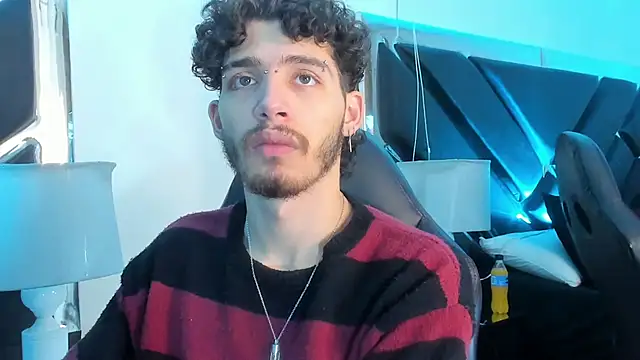 Snapshot of JojoBraando chatting on 2, 12, 2025 JojoBraando online show from 2, 12, 2025