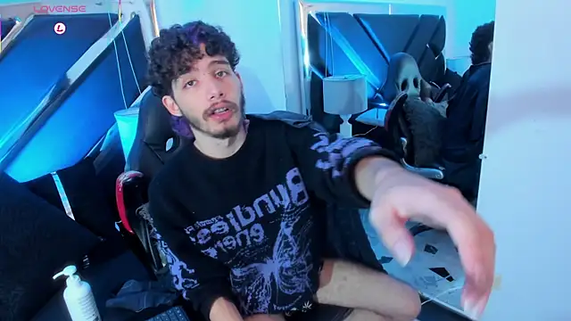 Snapshot of JojoBraando chatting on 14, 12, 2025 JojoBraando online show from 14, 12, 2025