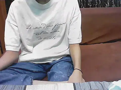 Snapshot of hello_baby01 chatting on 3, 4, 2026 hello baby01 online show from 3, 4, 2026