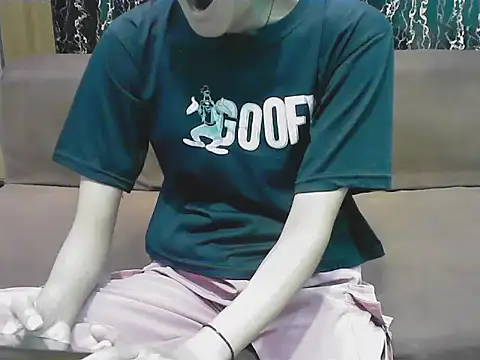 Snapshot of hello_baby01 chatting on 5, 4, 2026 hello baby01 online show from 5, 4, 2026