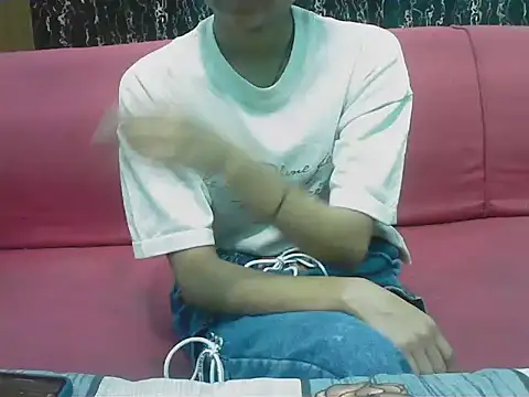 Snapshot of hello_baby01 chatting on 11, 4, 2026 hello baby01 online show from 11, 4, 2026