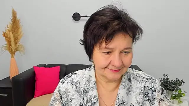 EveRalphes online show from 2, 12, 2025