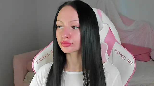 NaomiBlakes online show from 4, 12, 2025