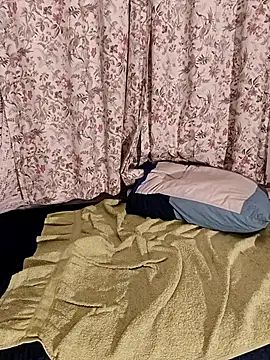 Snapshot of Susiee_Redd chatting on 20, 12, 2025 Susiee Redd online show from 20, 12, 2025