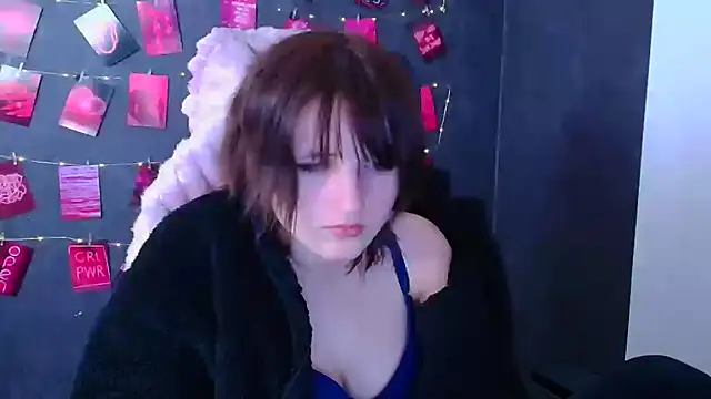 Alice Wonderme online show from 5, 1, 2026