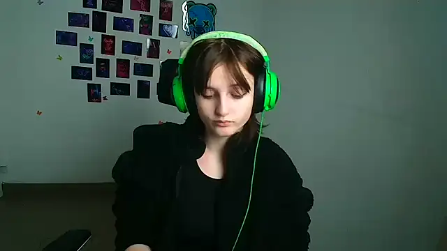 Alice Wonderme online show from 14, 1, 2026