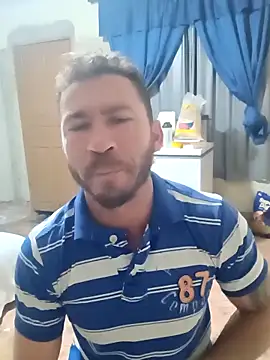 Snapshot of RobertoLuiz84 chatting on 2, 5, 2026 RobertoLuiz84 online show from 2, 5, 2026