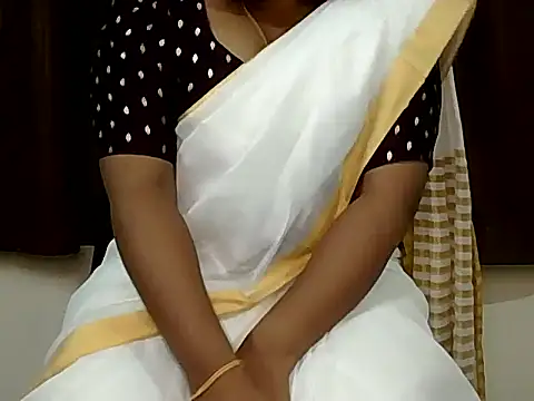 Snapshot of cleopatra9999 chatting on 15, 4, 2026 cleopatra9999 online show from 15, 4, 2026