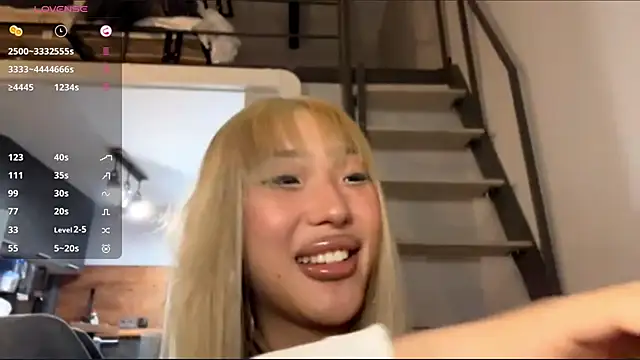 Snapshot of EIeniVanwart chatting on 17, 1, 2026 EIeniVanwart online show from 17, 1, 2026