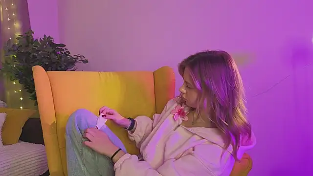 FelishaLaskin online show from 25, 11, 2025