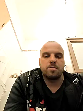 Snapshot of Phoenix2310 chatting on 5, 2, 2026 Phoenix2310 online show from 5, 2, 2026