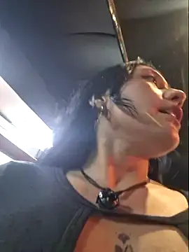 Eveeelyn25 online show from 25, 4, 2026