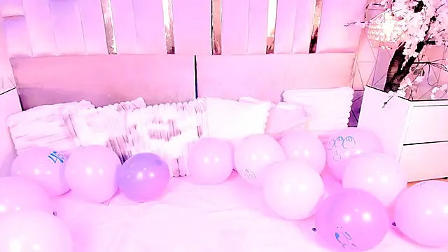 Naomistart online show from 5, 4, 2026