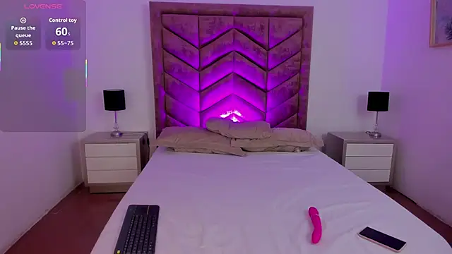 CleoColliva  online show from 7, 2, 2026