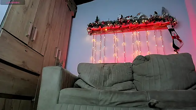 Snapshot of steveen_universe28 chatting on 4, 12, 2025 steveen universe28 online show from 4, 12, 2025