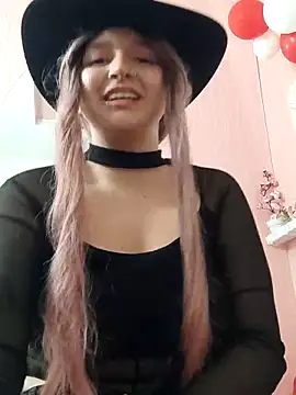 CandySwan online show from 16, 2, 2026