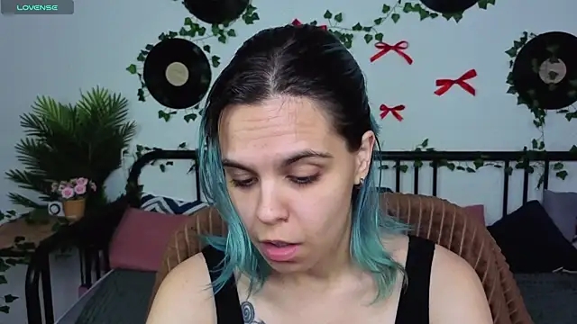 Snapshot of LiraBelle chatting on 3, 7, 2026 LiraBelle online show from 3, 7, 2026