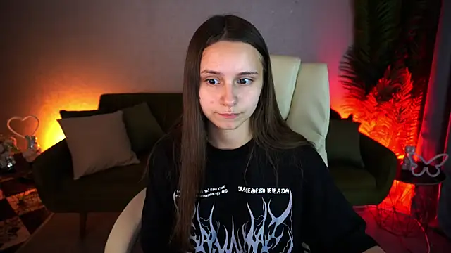 Snapshot of TinyNatalie chatting on 29, 6, 2026 TinyNatalie online show from 29, 6, 2026