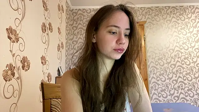 ChandaApplin online show from 3, 12, 2025