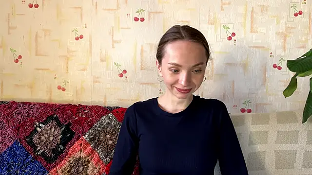 Snapshot of PaulaTisch chatting on 5, 4, 2026 PaulaTisch online show from 5, 4, 2026