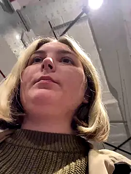 Snapshot of KateBurlesk chatting on 28, 11, 2025 KateBurlesk online show from 28, 11, 2025