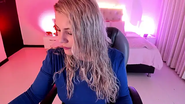 Violeta Hotter online show from 17, 12, 2025