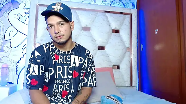 Couple wildd  online show from 1, 12, 2025