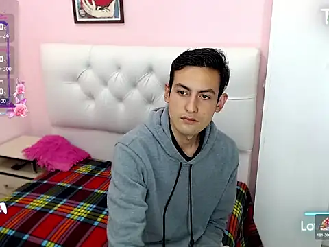 Snapshot of xxxstrongerboyxxx chatting on 2, 12, 2025 xxxstrongerboyxxx online show from 2, 12, 2025