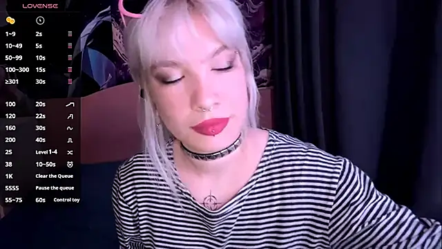 Snapshot of LolaDollyMur chatting on 23, 11, 2025 LolaDollyMur online show from 23, 11, 2025