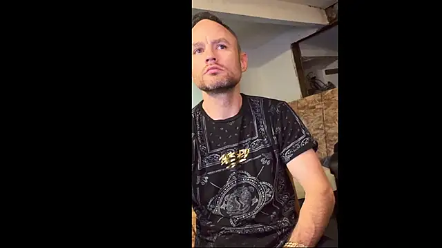famous1tad online show from 12, 6, 2026