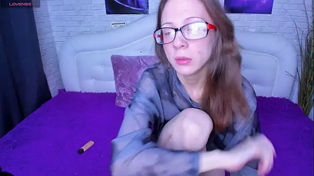 Snapshot of BrielleSummer4u chatting on 27, 11, 2025 BrielleSummer4u online show from 27, 11, 2025