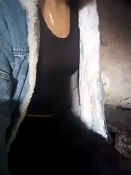 Snapshot of beba1100 chatting on 27, 11, 2025 beba1100 online show from 27, 11, 2025