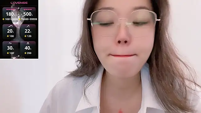 Snapshot of -Doraemonn chatting on 28, 11, 2025 -Doraemonn online show from 28, 11, 2025