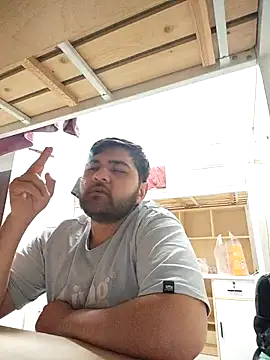 Koma001 online show from 26, 11, 2025