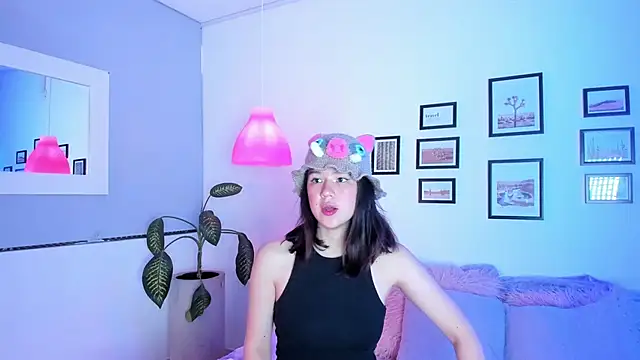 Skyy bloom online show from 19, 4, 2026