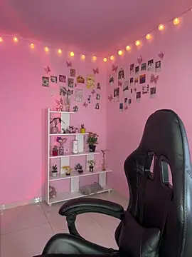 Davne  online show from 2, 2, 2026