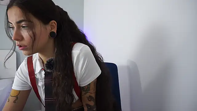 Snapshot of LianixLoverx chatting on 27, 11, 2025 LianixLoverx online show from 27, 11, 2025