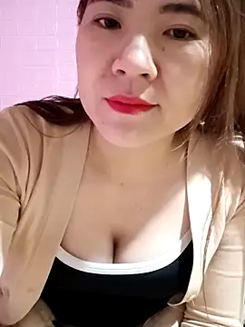 Lily-ross22 online show from 15, 12, 2025