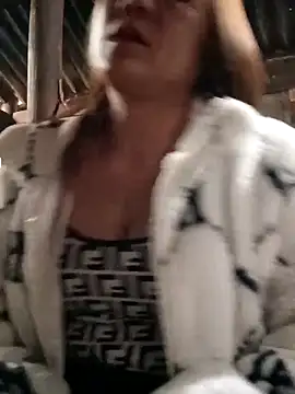 Lily-ross22 online show from 14, 1, 2026