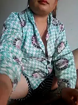 mai-mai-97 online show from 19, 4, 2026