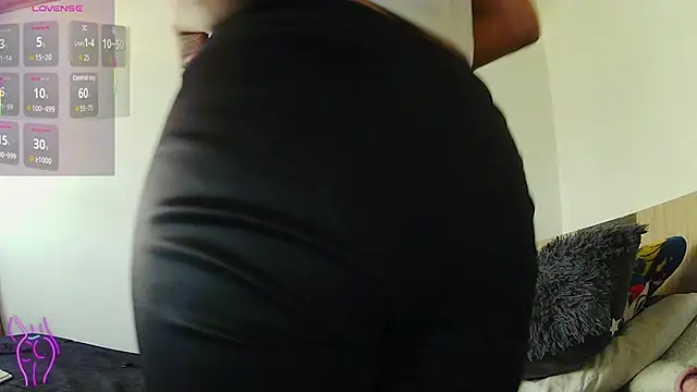 sophie petit11 online show from 27, 11, 2025