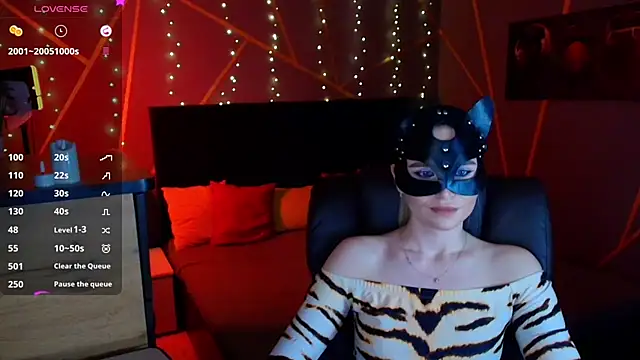  Sweet  Cat  online show from 2, 4, 2026