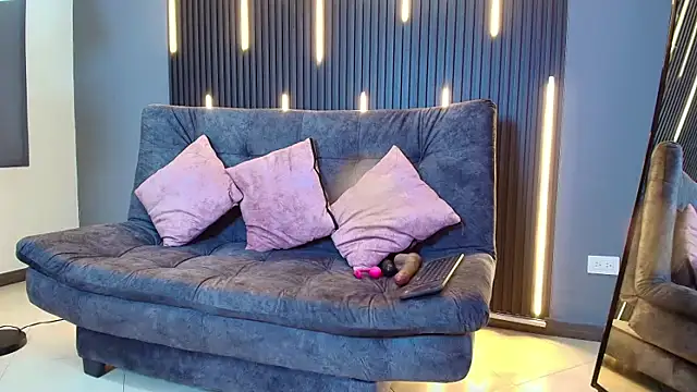 scarlett aviebby online show from 15, 1, 2026