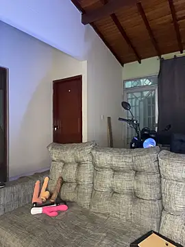 Miia moonn online show from 8, 4, 2026