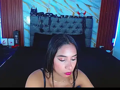 Snapshot of Meryandcris chatting on 27, 11, 2025 Meryandcris online show from 27, 11, 2025